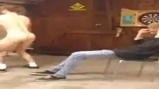 ليسوا رياضيين، هم فقط يحبون ممارسة الجنس معها بعنف