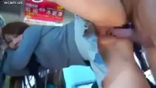 عنف جماعي: مراهقة يابانية تتعرض لاختراق مزدوج وعصابة جنسية