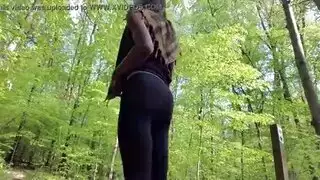 سكس xxx في مكتبة عامة – إجباري وقذر