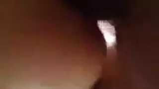 مارس الجنس فاتنة الحسية في حوض الاستحمام والحصول على الوجه