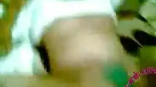 مصرية تتعرض للعبور الجماعي في جنس جماعي مكثف