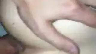 هذه الفتاة اللطيفة جدا تحصل على دافئ نائب الرئيس الساخن في جميع أنحاء وجهها المشاغب ، في جميع أنحاء جواربها الكبيرة