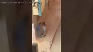 نيكه في الشارع باغتصاب