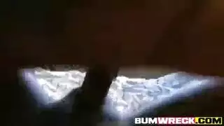 مراهقة معصوبة العينين تتعرض لنكك شرجي مهبلها الأشعر بوضعية جامحة