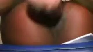 الأخ يسيطر على أخته في فيلم محارم خام