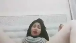 ساخنة مغربية هايجه نيك واهاتها فشيخة وهي تاكل الزب جامد أوي